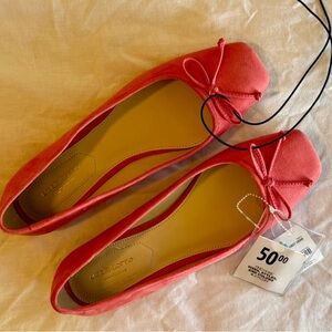 Liz Claiborne Memory Foam Rose Garden Color Suede Flats.